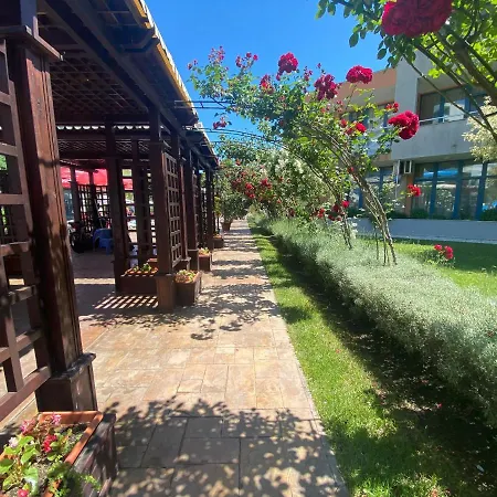Two Bedroom In Trakia Sunny Апартамент *